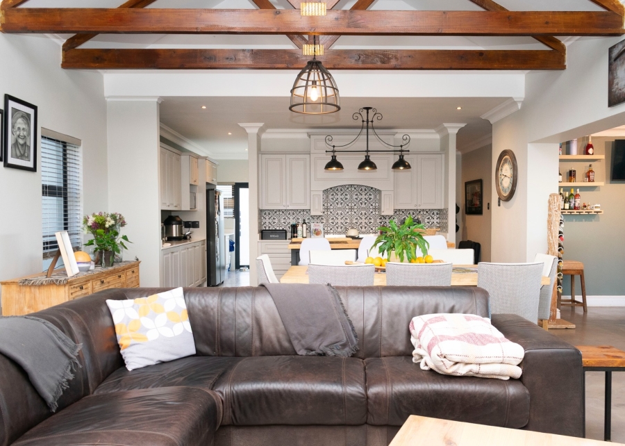 4 Bedroom Property for Sale in Kragga Kamma Eastern Cape